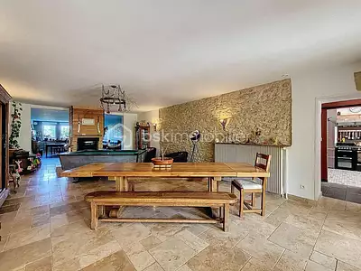 Maison, 252 m²