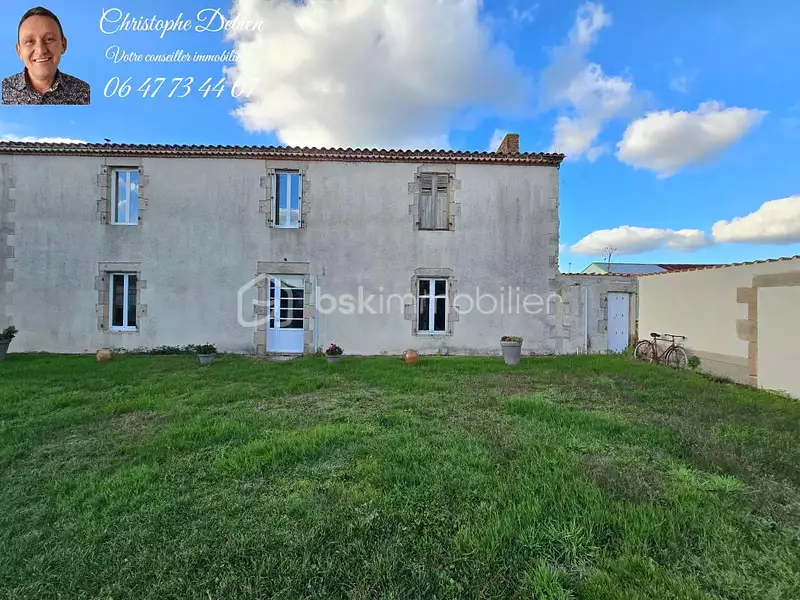 Maison, 176 m²