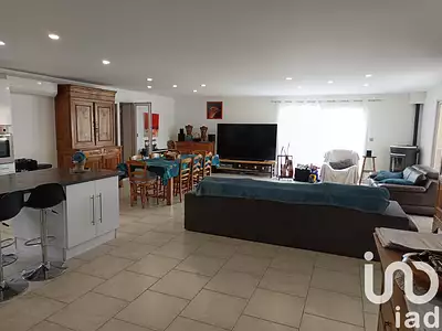 Maison, 198 m²