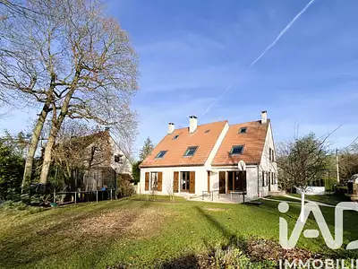 Maison, 261 m²