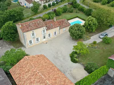 Maison, 195 m²
