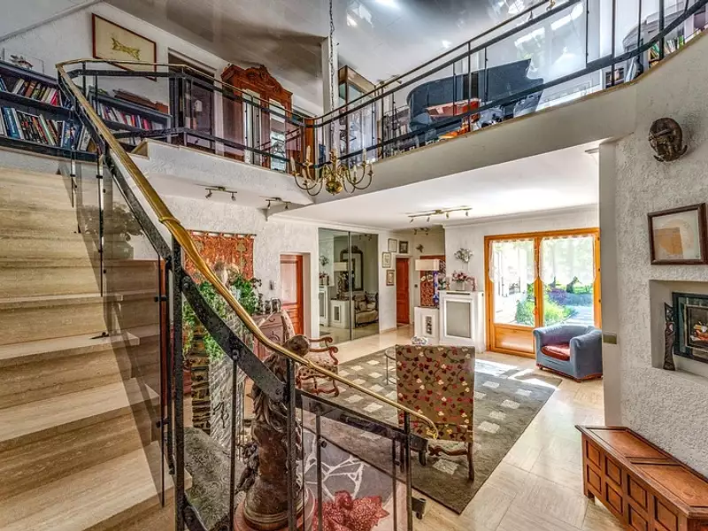 Maison, 335 m²
