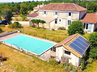 Maison, 324,57 m²