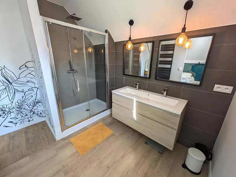Maison, 164 m²