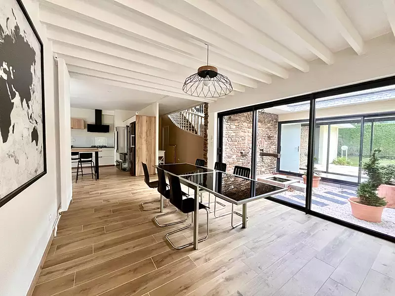 Maison, 318 m²