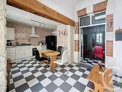 Maison, 180 m²