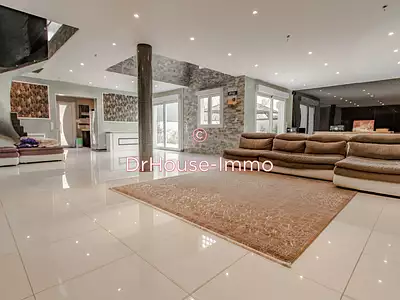 Maison, 250 m²