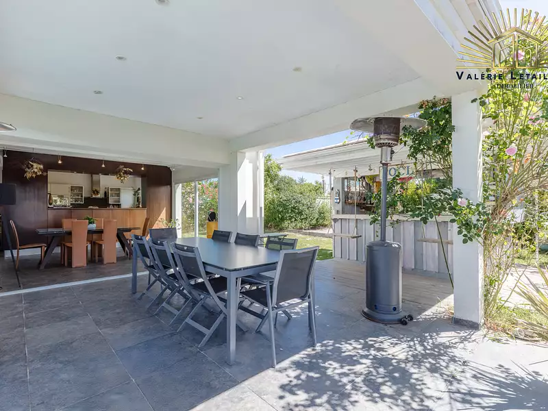 Maison, 249 m²