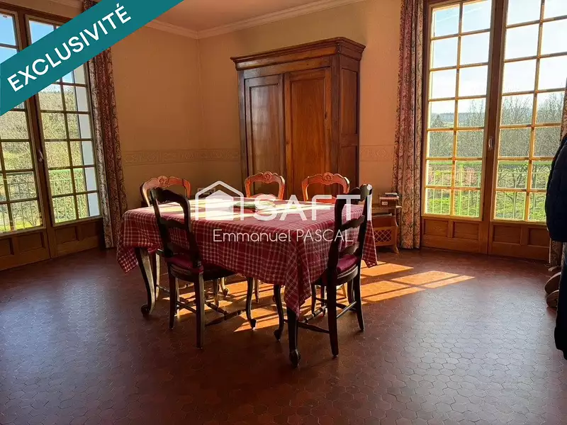 Maison, 295 m²
