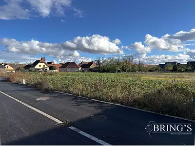 Terrain, 668 m²
