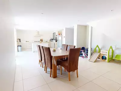 Maison, 180 m²