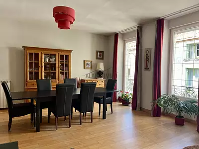 Maison, 225 m²