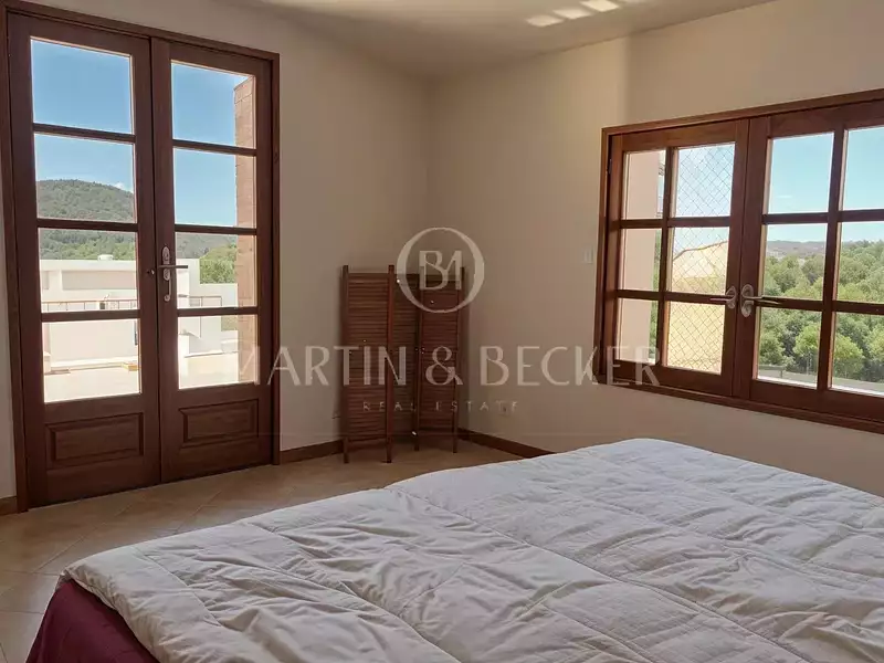 Maison, 246 m²