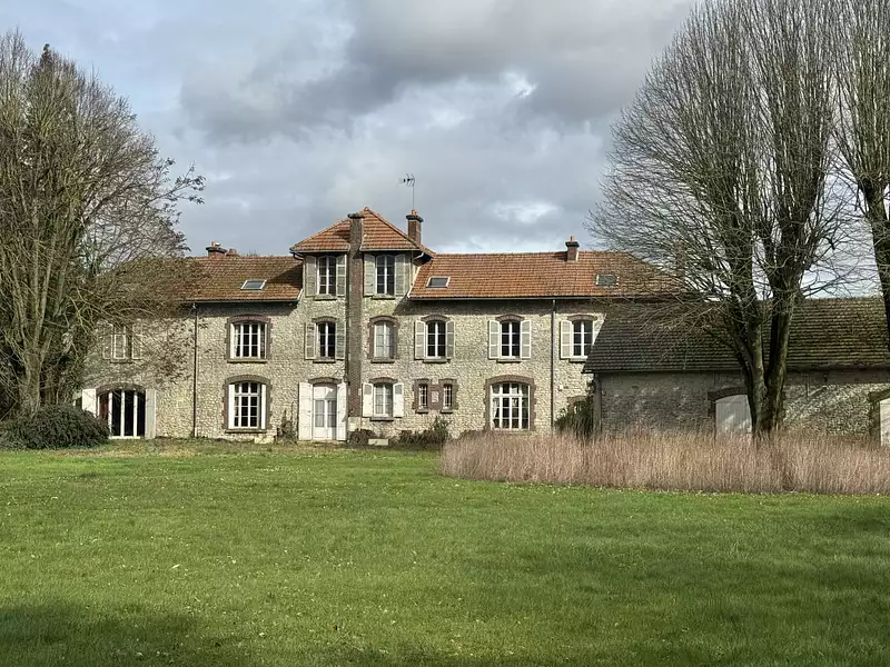 Maison, 784 m²