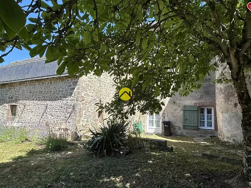 Maison, 166 m²