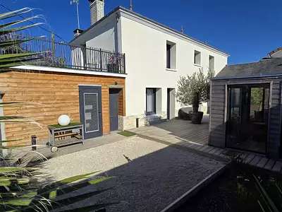 Maison, 240 m²
