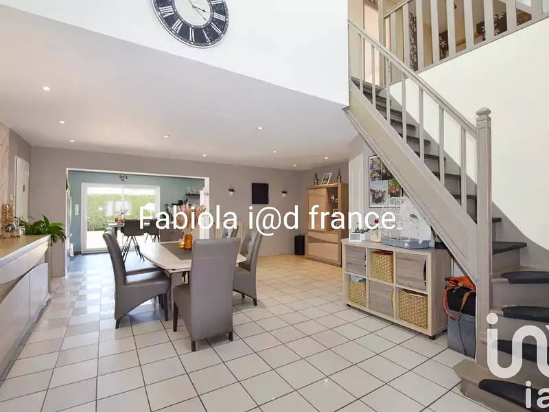 Maison, 192 m²