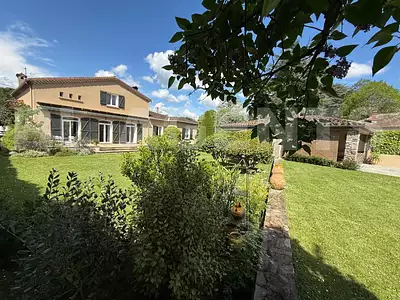 Maison, 260 m²