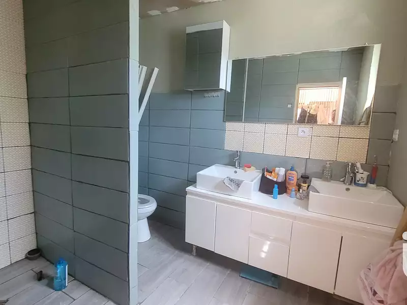 Maison, 220 m²