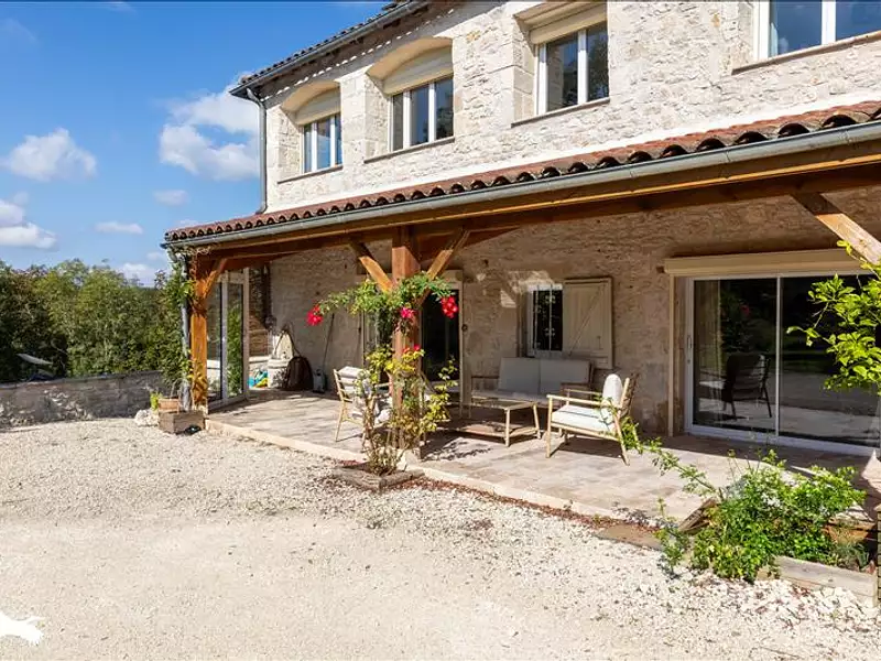 Maison, 252 m²