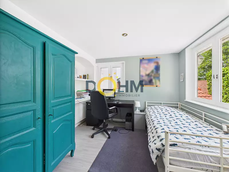 Maison, 243 m²