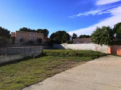 Terrain, 639 m²