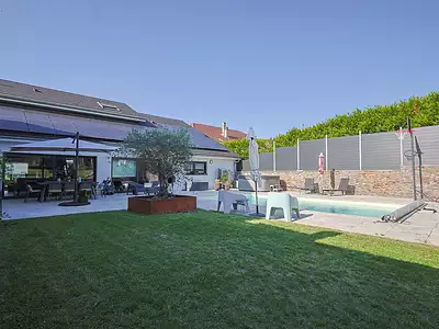 Maison, 225 m²