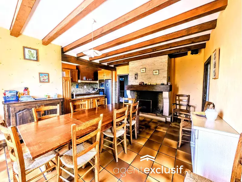 Maison, 308 m²
