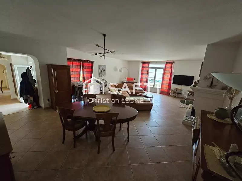 Maison, 300 m²