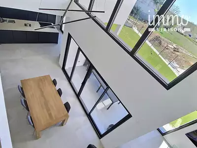 Maison, 210 m²
