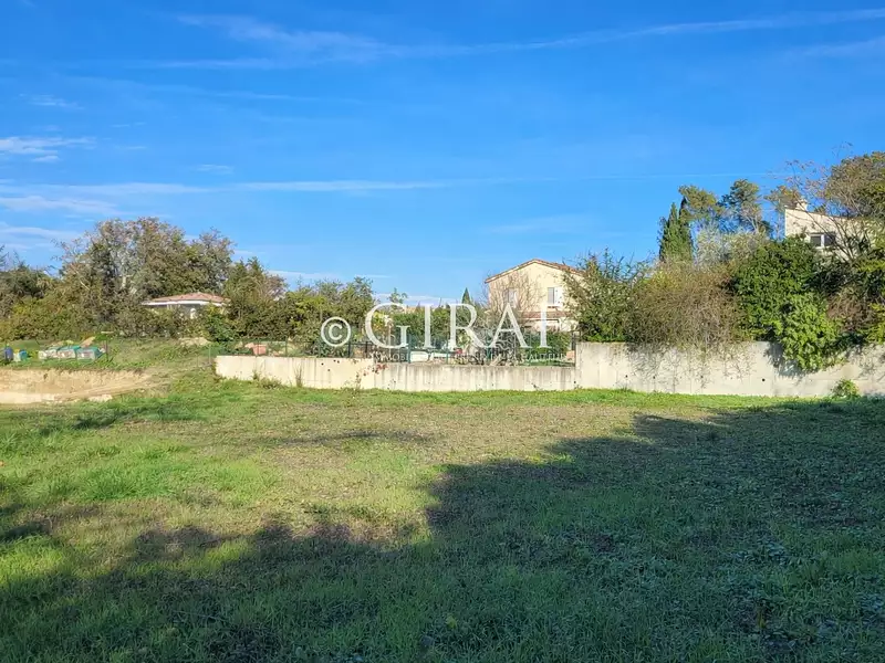 Terrain, 1 050 m²