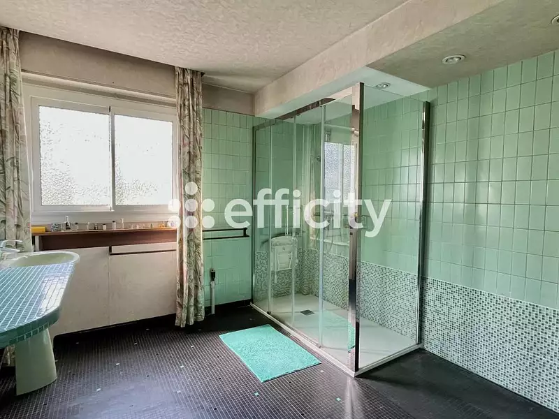 Maison, 162 m²