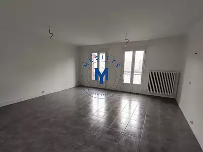 Immeuble, 240 m²