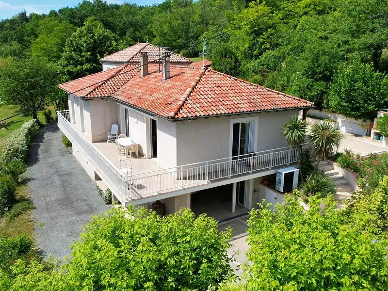 Maison, 207 m²