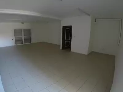 Divers, 60 m²