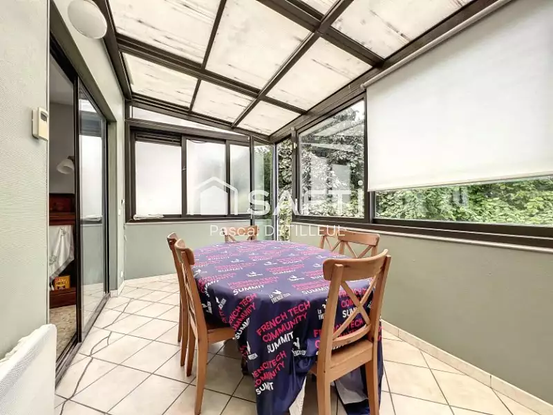 Maison, 176 m²