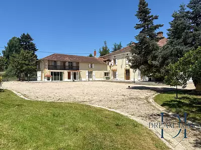 Maison, 529 m²