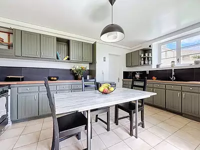 Maison, 210 m²