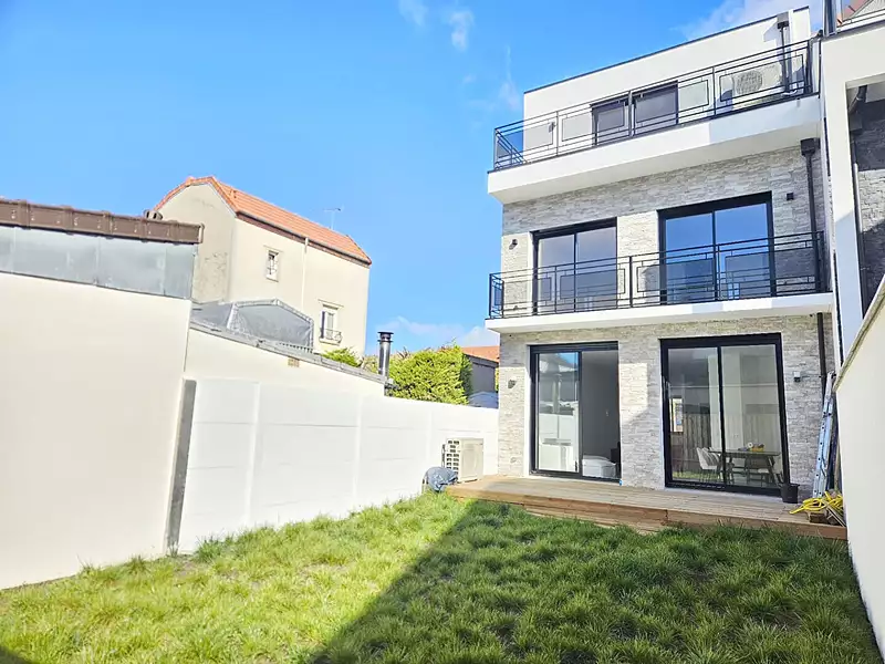 Maison, 167 m²