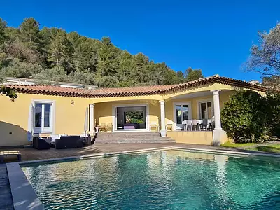 Maison, 221 m²