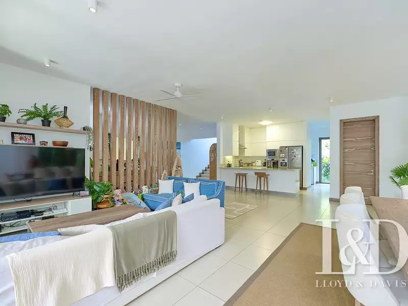Maison, 240,1 m²