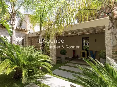 Maison, 540 m²
