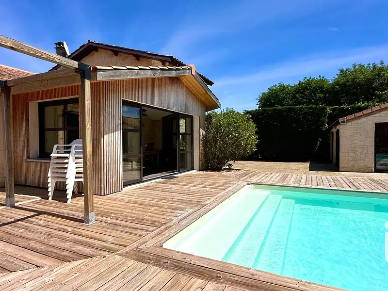Maison, 166 m²