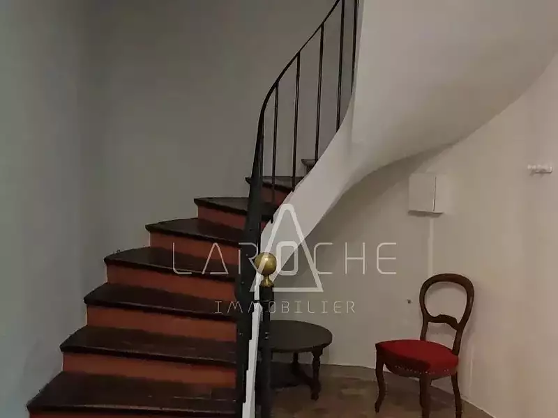 Maison, 221 m²