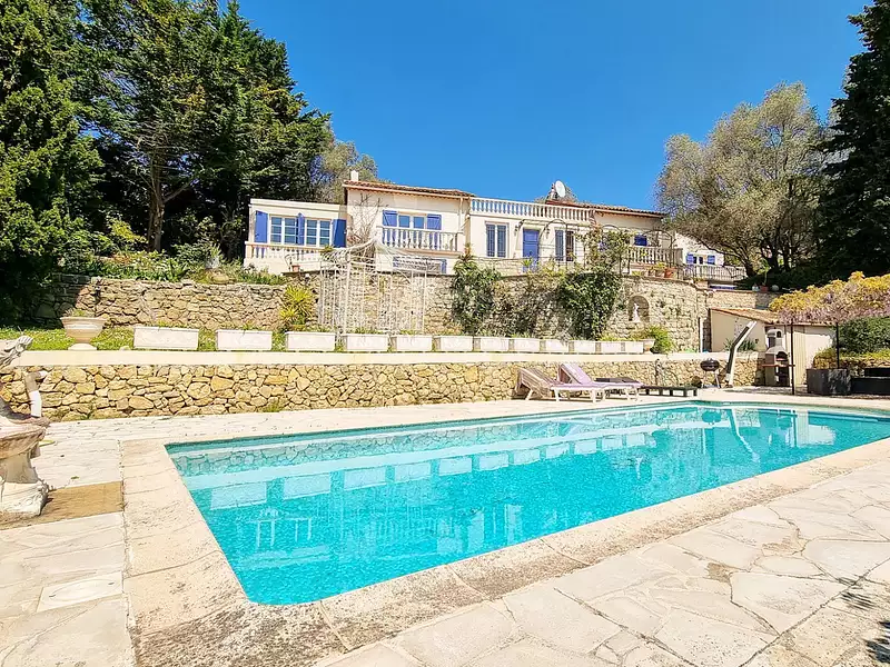 Maison, 530 m²
