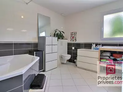 Maison, 210 m²