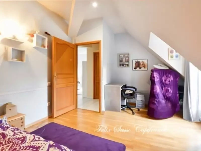 Maison, 220 m²