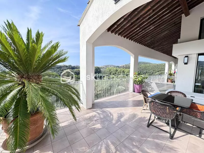 Maison, 260 m²