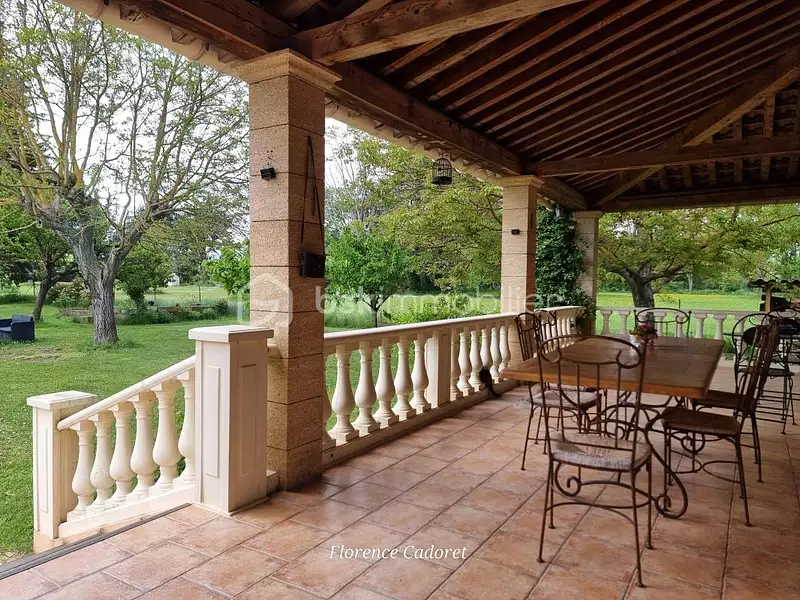 Maison, 239 m²