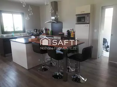Maison, 183 m²